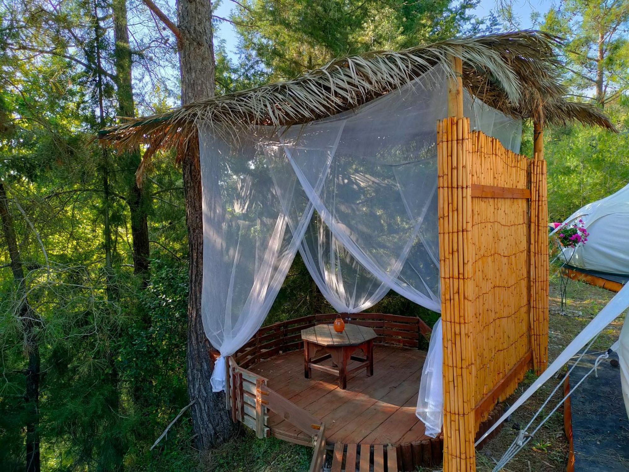 Vinsan Glamping & Wellness Centre Hotel Eleousa Екстериор снимка